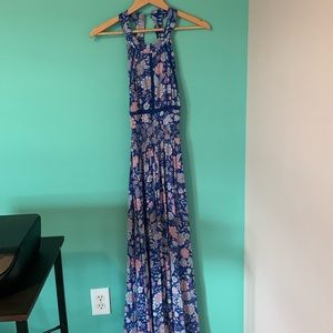 Backless maxi dress